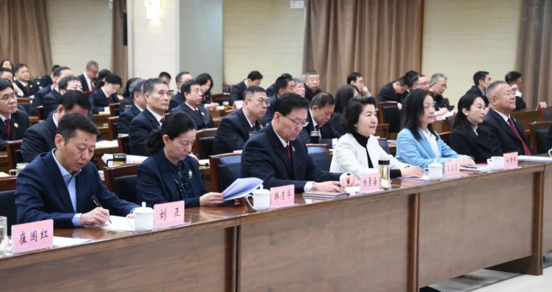 杨景海与部分全国人大代表政协委员座谈交流