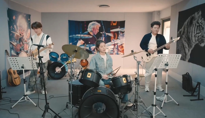 【“四微”作品展播】热烈